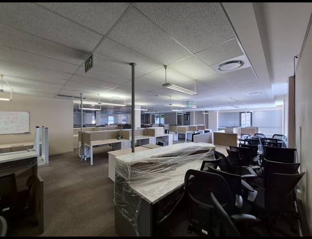 977M² OFFICE TO LET IN SANDTON CENTRAL